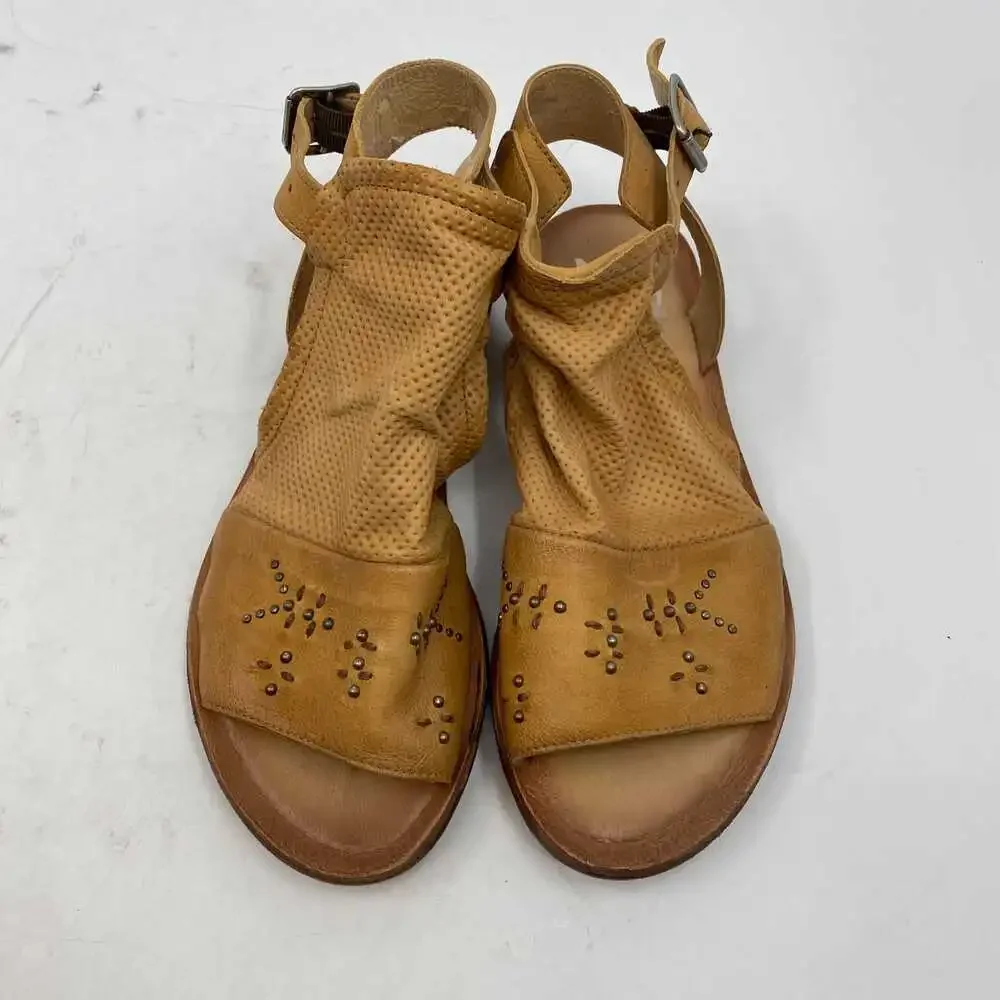 Miz Mooz Tan Leather Gladiator Sandals | Women’s EU39 (US 8.5)